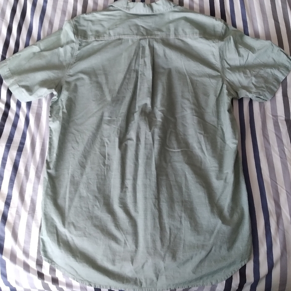 Vans Button up Short Sleeve Shirt Mens Medium FITS LARGE *EUC* - Picture 5 of 5